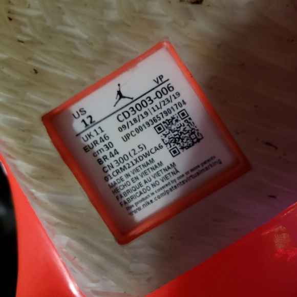 Nike air jordans - Picture 2 of 3